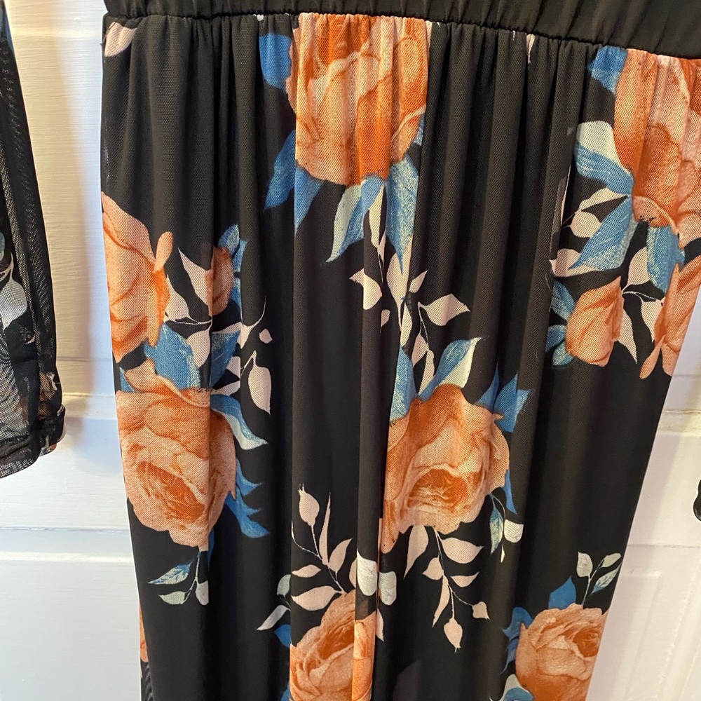 Black and Print High/Low Dress Sz Large worn to try on only. .